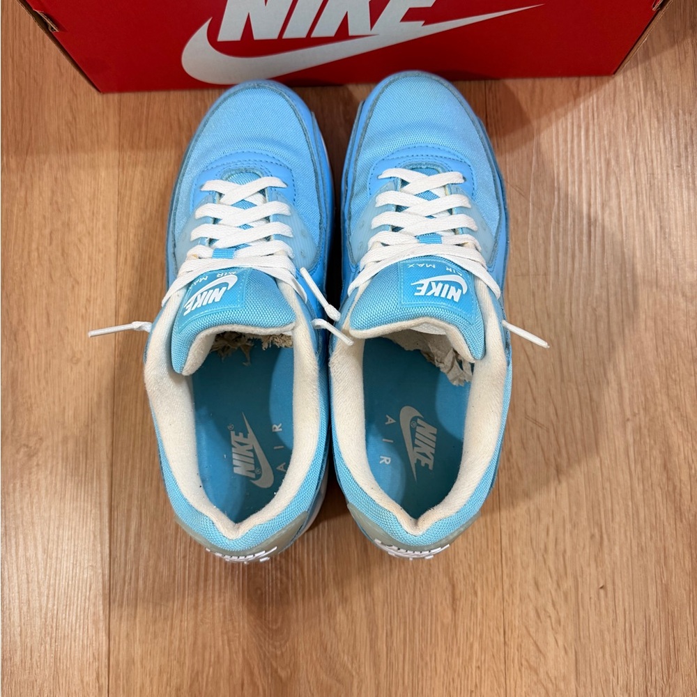 Nike Air Max “Ocean Bliss” Sneakers. EUC. Only worn once. - Picture 3 of 11